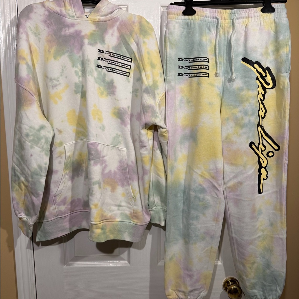 H&M x Dua Lipa Tie-Dye Women’s Jogger Set